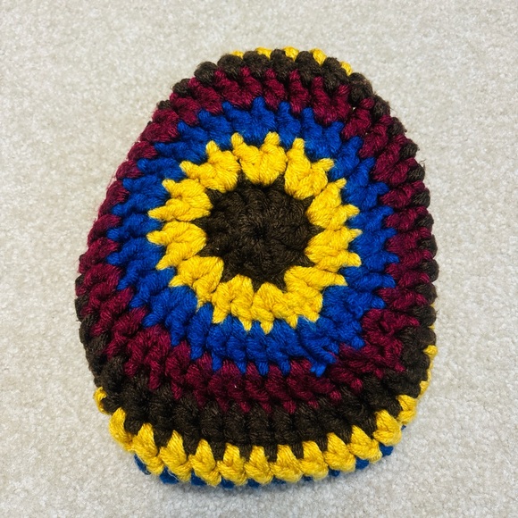 HAND MADE Knitted beanie - Picture 5 of 6